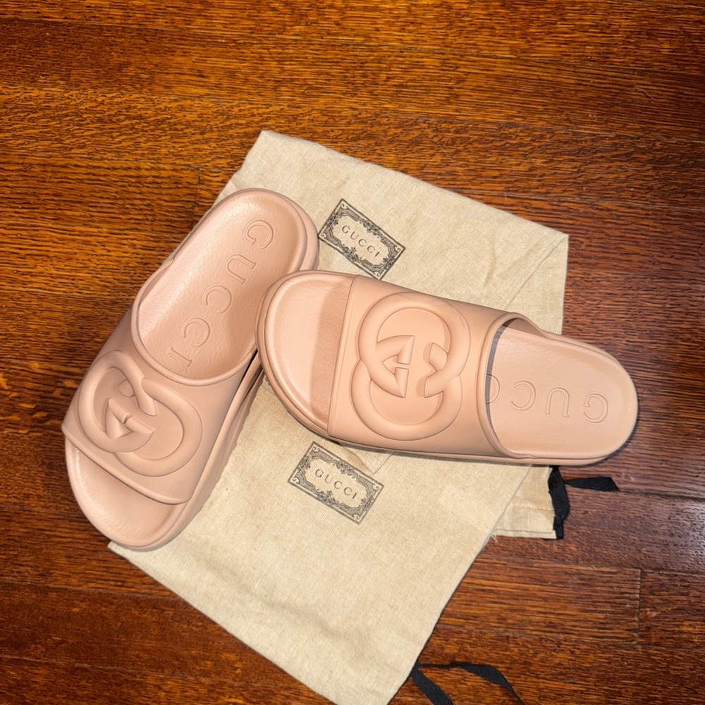 Gucci Platform Slide Sandals - Picture 5 of 7